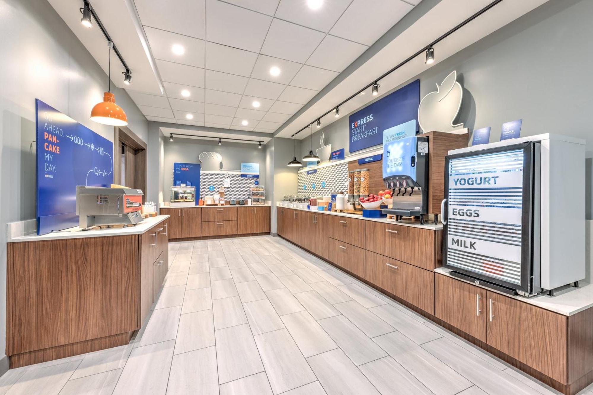 Holiday Inn Express & Suites Austin Airport East By Ihg Dış mekan fotoğraf