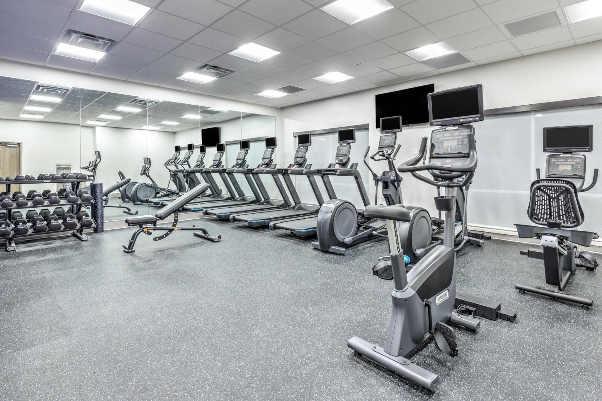 Holiday Inn Express & Suites Austin Airport East By Ihg Dış mekan fotoğraf