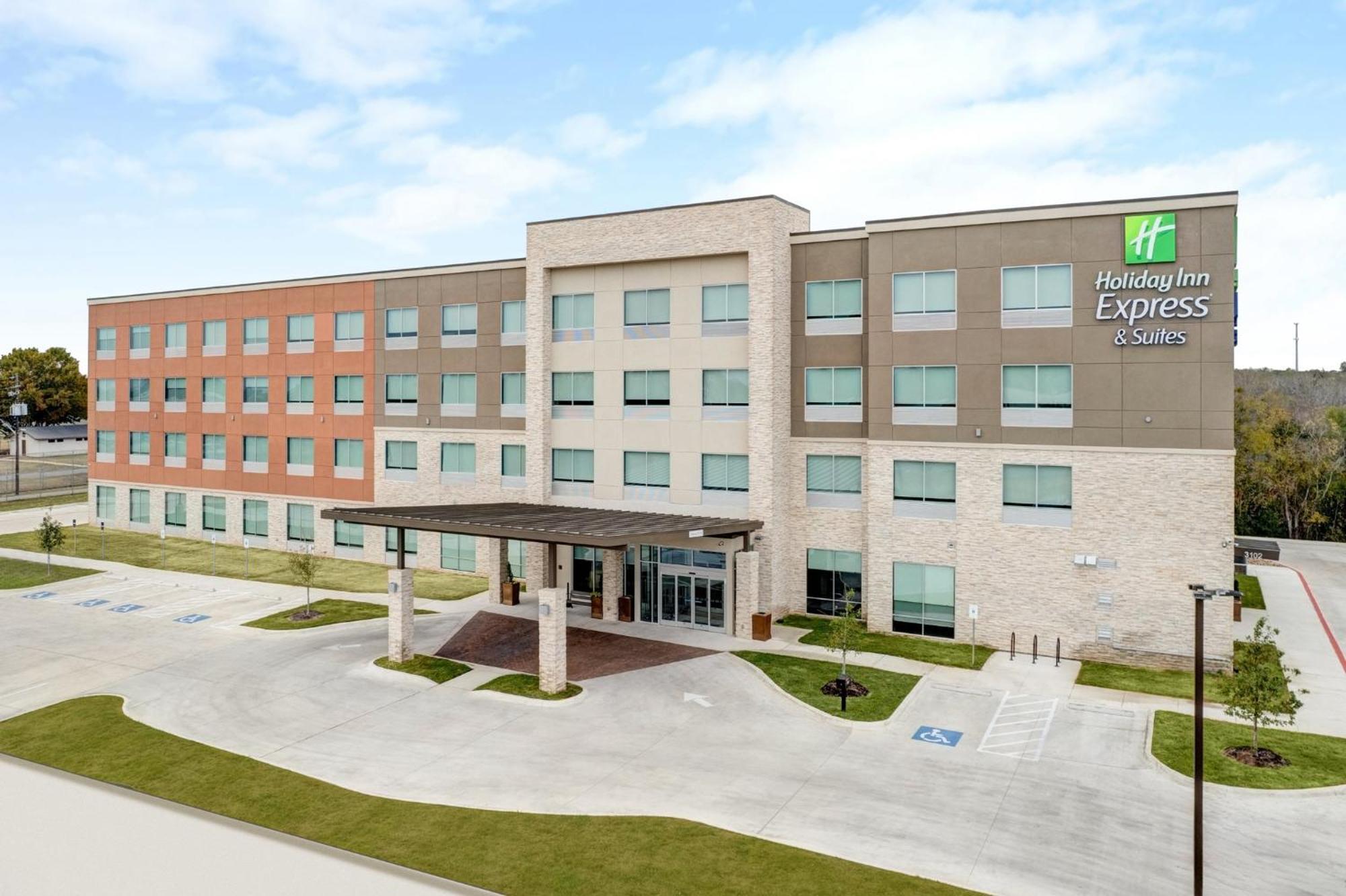 Holiday Inn Express & Suites Austin Airport East By Ihg Dış mekan fotoğraf
