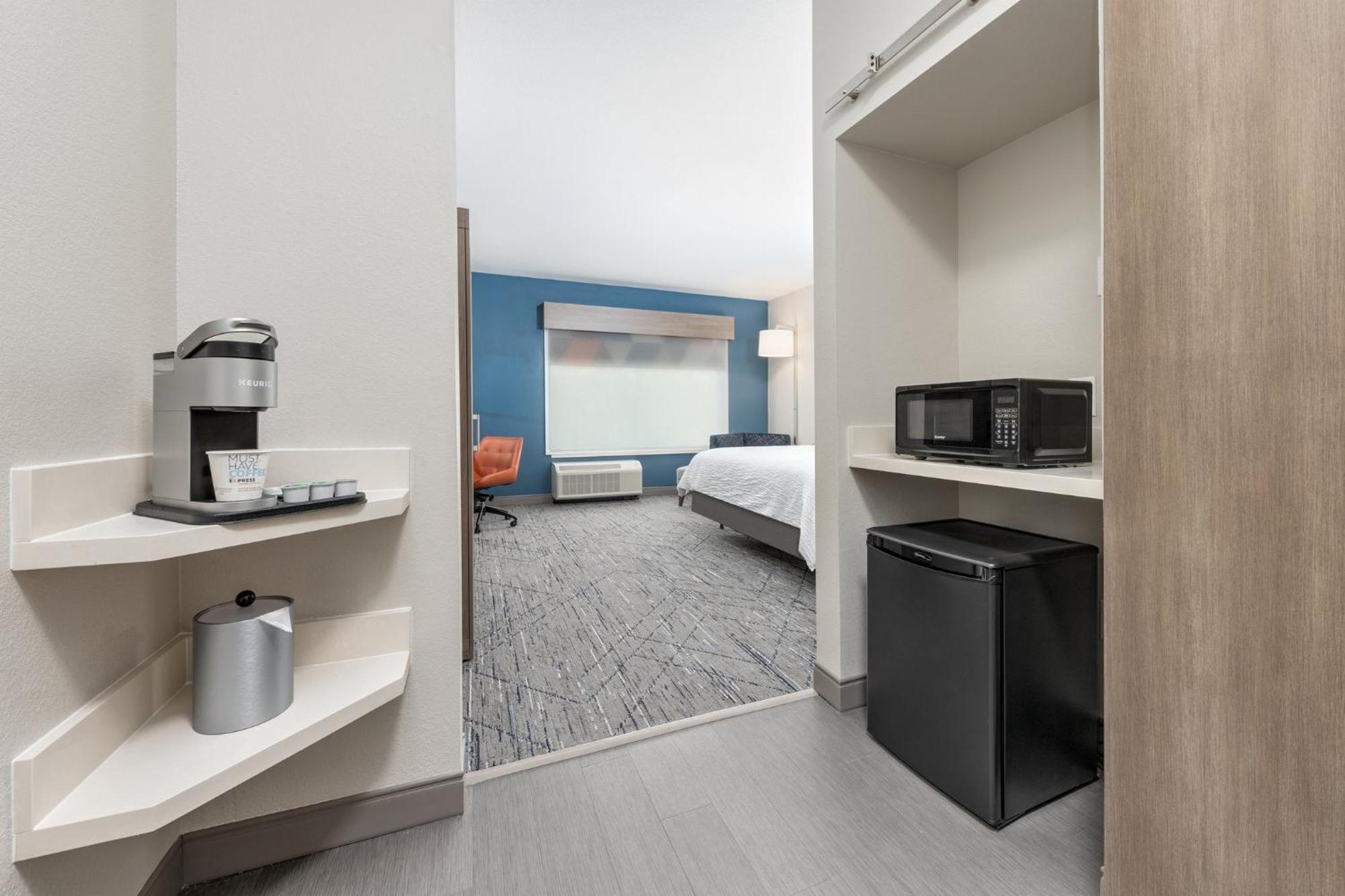 Holiday Inn Express & Suites Austin Airport East By Ihg Dış mekan fotoğraf